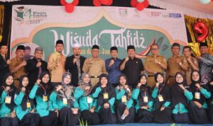 67 Santri SIT Mufidatul Ilmi Wisuda Tahfidz