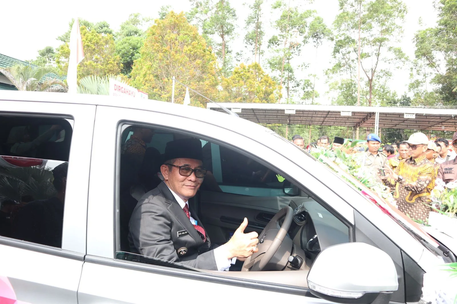 Pertama di Sumsel, Heri Amalindo Launching Mobil Operasional 65 Desa