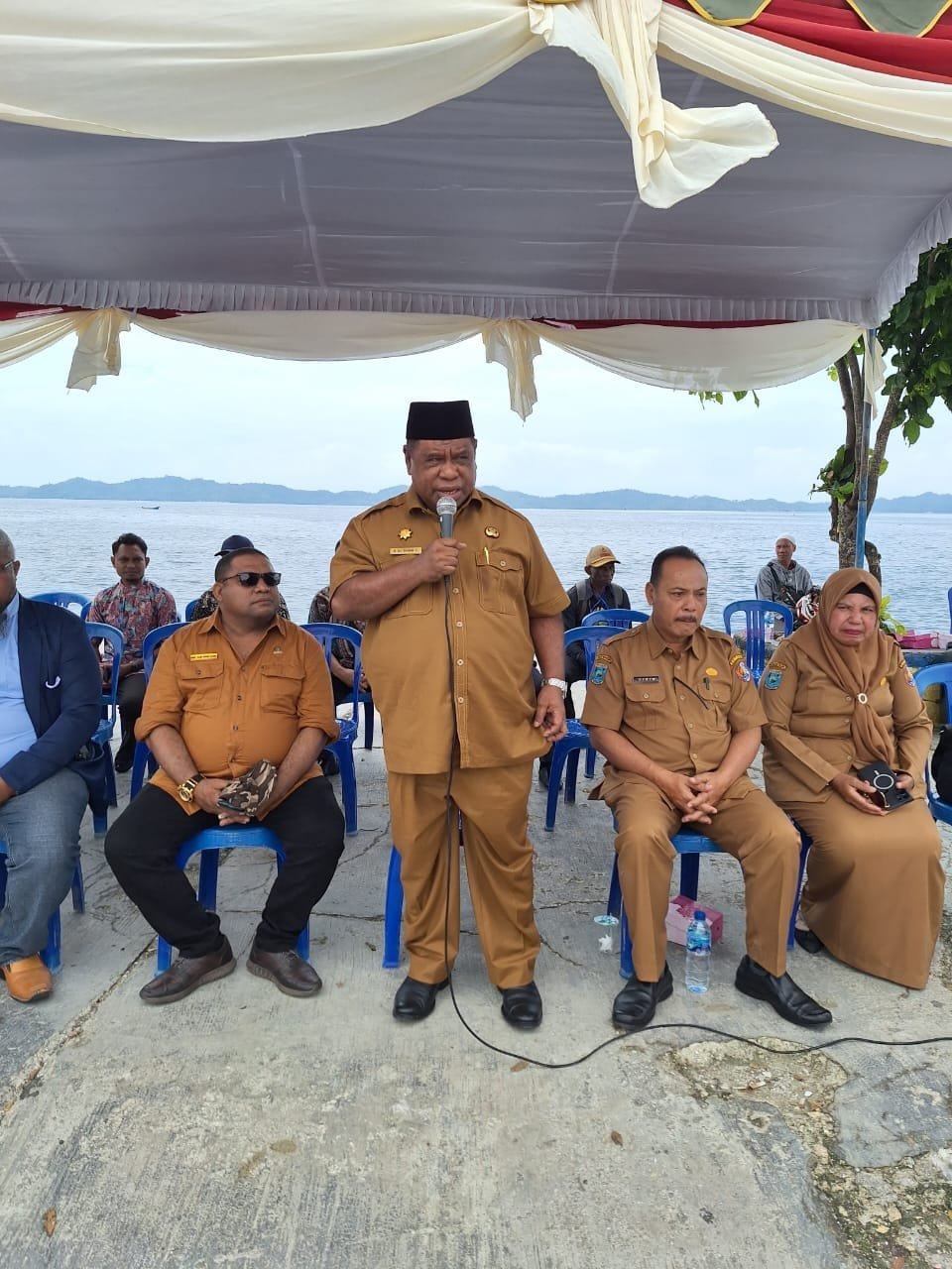 Sekda ABT, Lepas Peserta Pawai Ta’aruf Peserta MTQ X Kabupaten Fakfak