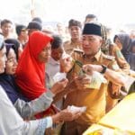 Penyaluran Bantuan Pangan di Kecamatan Lawang Wetan Mendapatkan Apresiasi