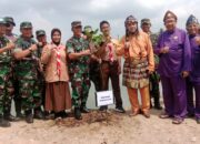 Sultan Iskandar Hadiri Karya Bakti Penanaman Pohon TNI AD