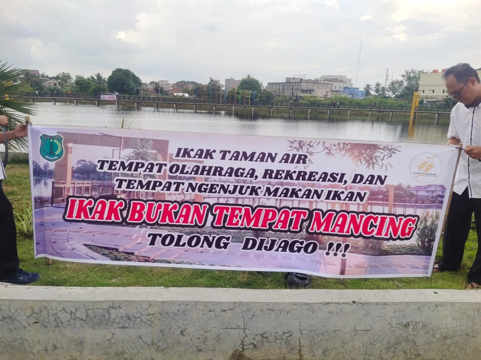 Pemkab Muba Larang Memancing Ikan di Taman Air Serasan Sekate