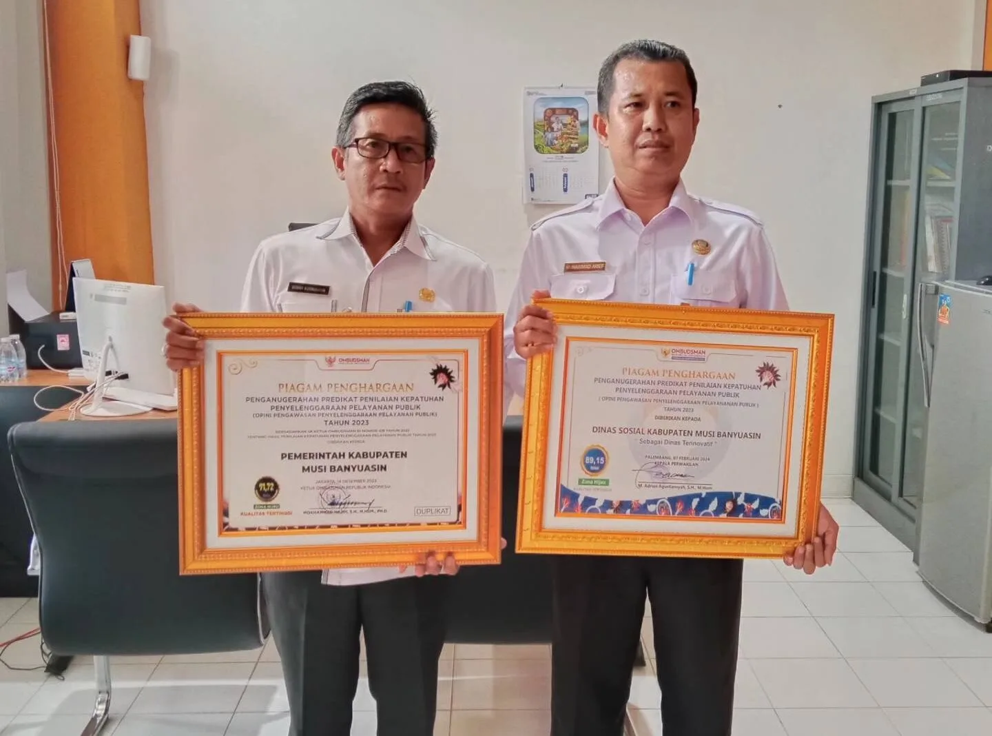 Dinsos Muba Raih Piagam Penghargaan Penganugrahan Predikat Penilaian Kepatuhan Penyelenggaraan Pelayanan Publik