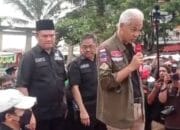 TPD Sumsel Dampingi Ganjar Blusukan ke Pasar, Pedagang Yakin Capres 03 Mampu Stabilkan Harga Sembako