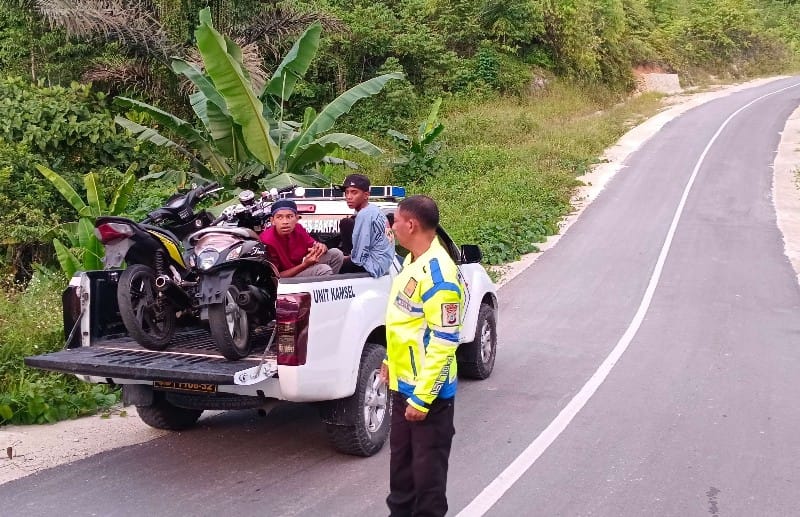 Lagi, Santlantas Polres Fakfak, Berhasil Mengamankan 9 Unit Roda Dua Saat Remaja Aksi Free style Angkat Ban