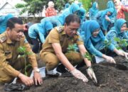 Pj Bupati OKI Ikuti Gerak Tanam Cabai Serentak