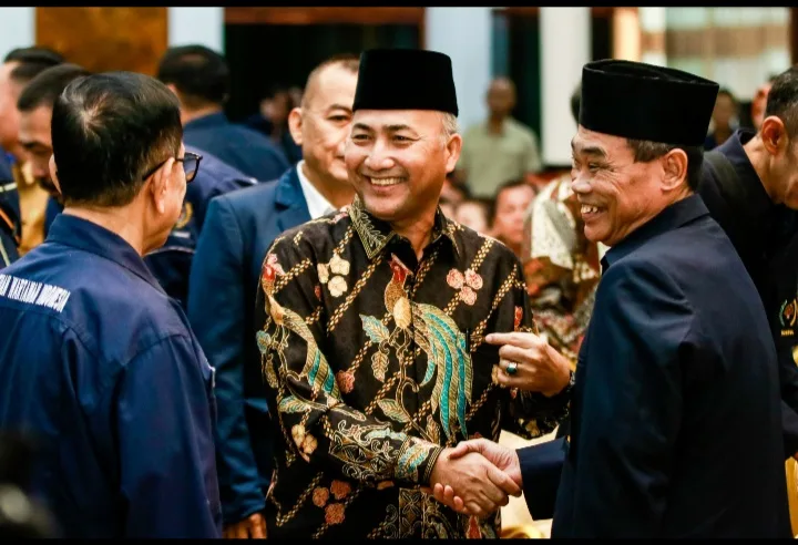PWI Sumsel Nobatkan Pj Bupati Apriyadi Birokrat Peduli Pers