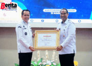 Pj Gubernur Agus Fatoni Raih Penghargaan Peduli HAM dari Menkumham RI