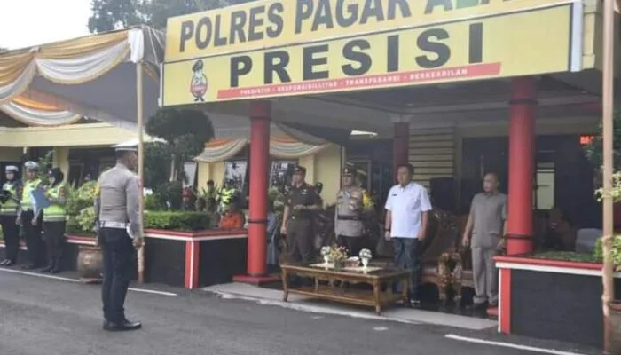 Pj Sekda Kapolres Pagar Alam Apel Operasi Ketupat 2024