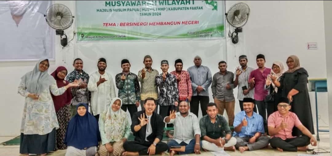 Samad Rumalolas Terpilih Jadi Ketua MMP Fakfak