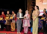 Dekranasda Sumsel Juara Umum Kendaraan Hias-Stand Terbaik dalam HUT ke-44 Dekranas Tahun 2024
