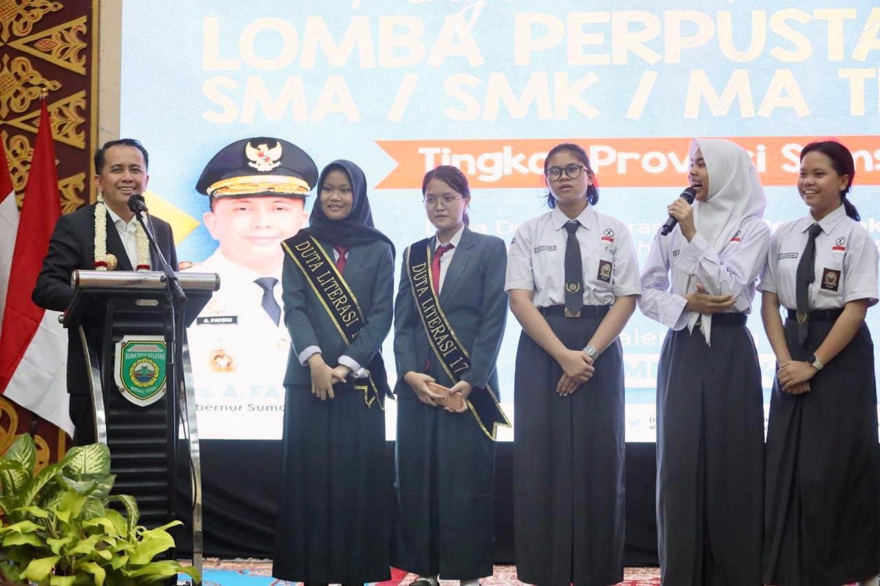 Pj Gubernur Agus Fatoni Nilai Pentingnya Keberadaan Perpustakaan di Tiap Sekolah: Sumber Gudang Pengetahuan