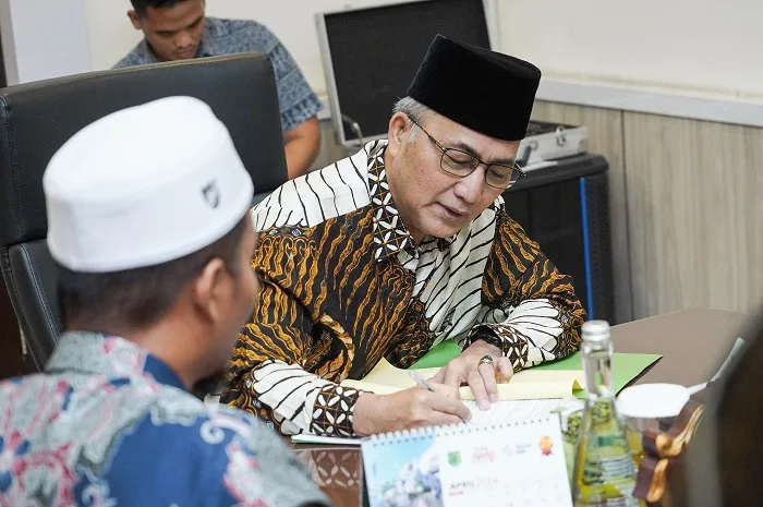 Dapat Bantuan Ratusan Juta, Ponpes Darul Qur’an Ucapkan Terima Kasih ke Sekda Apriyadi