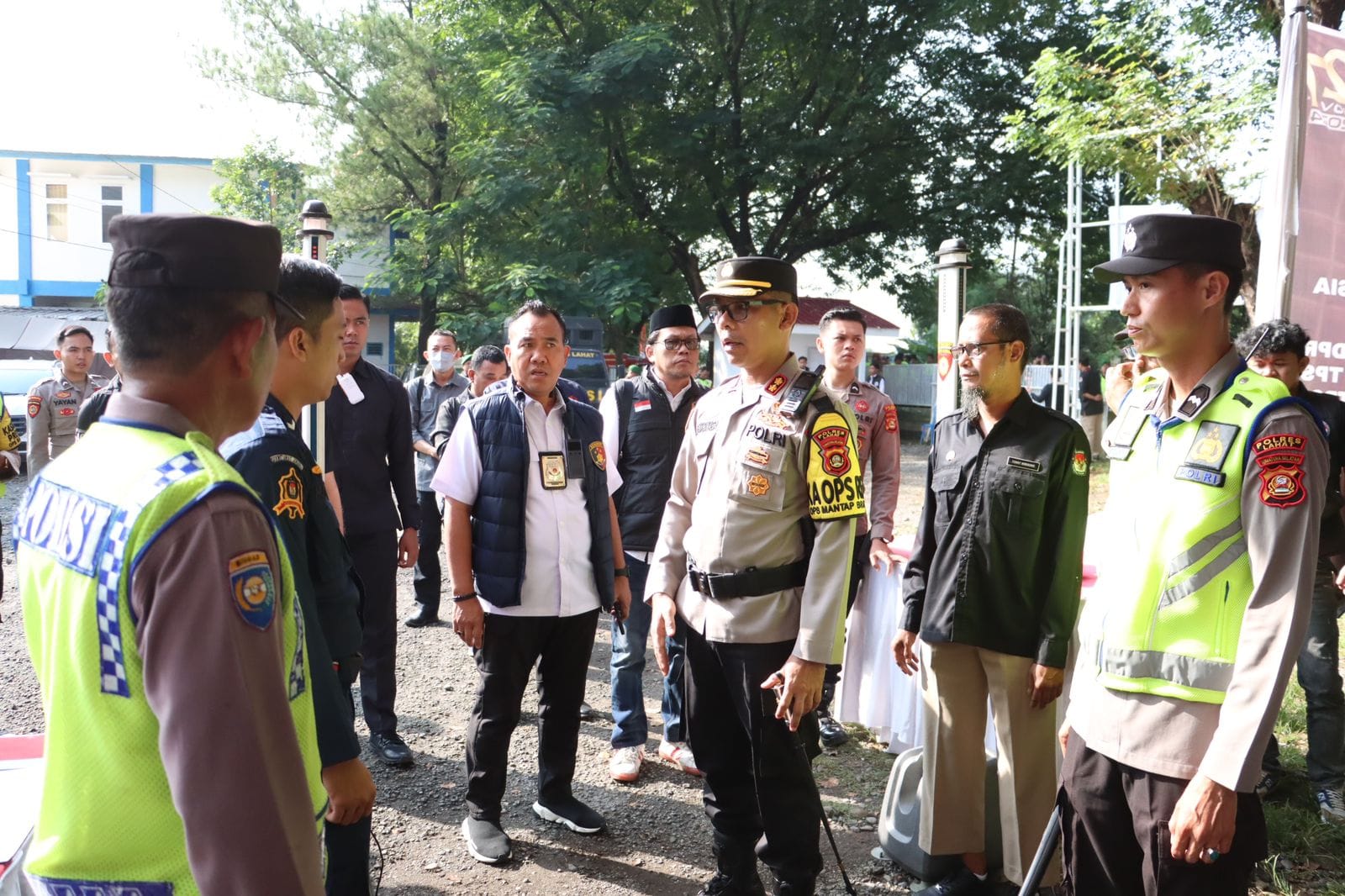 Polres Lahat Amankan Penghitungan Ulang Surat Suara Berdasarkan Putusan Mahkamah Konstitusi