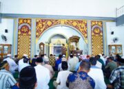Safari Jumat di Masjid Al Karim Nur, Ini Pesan Pj Bupati Sandi Fahlepi