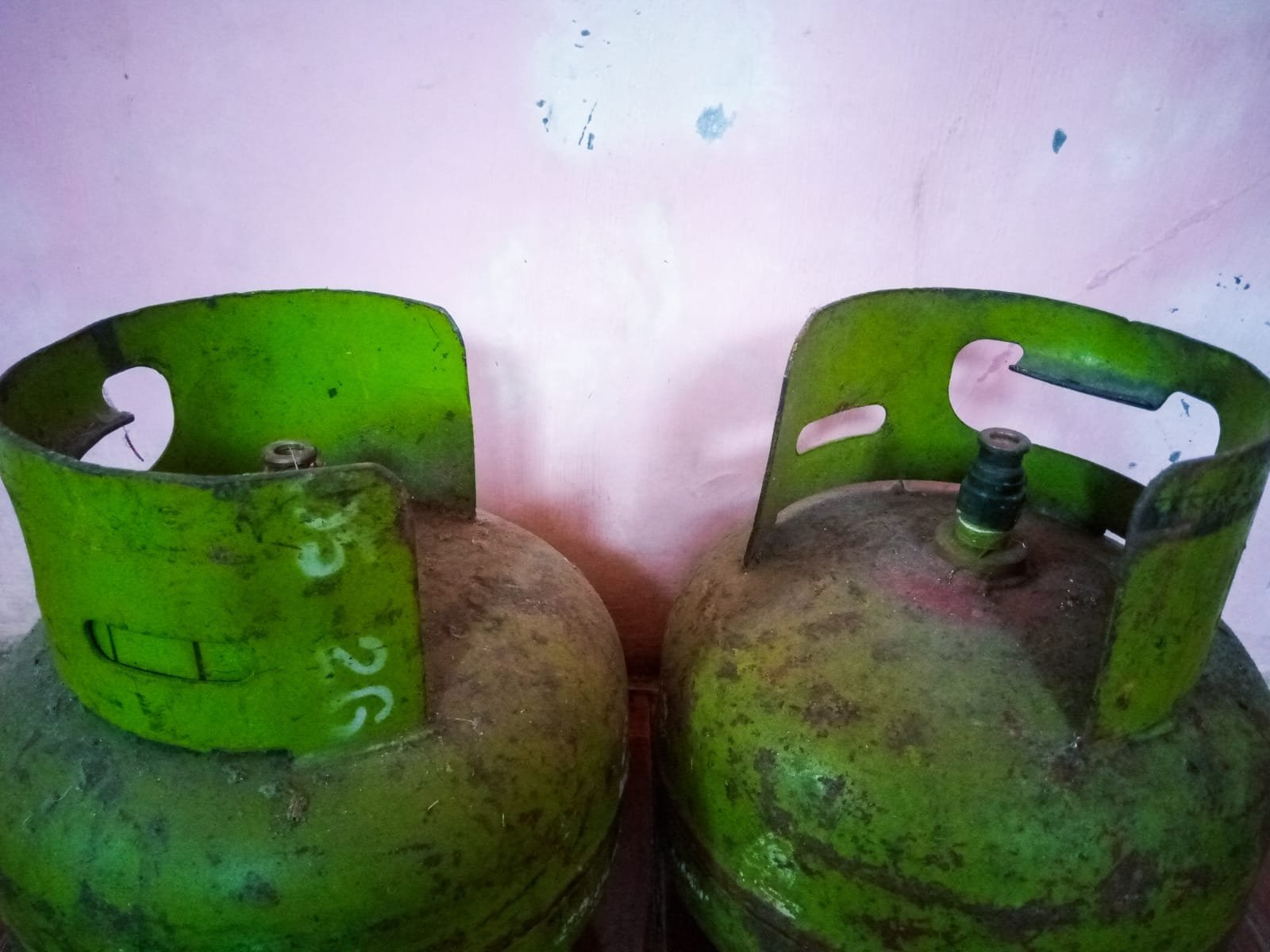 Seorang Pria Curi 3 Tabung Gas di Warung Kolontong Kota Bogor, Polisi Siap Tangkap Pelaku