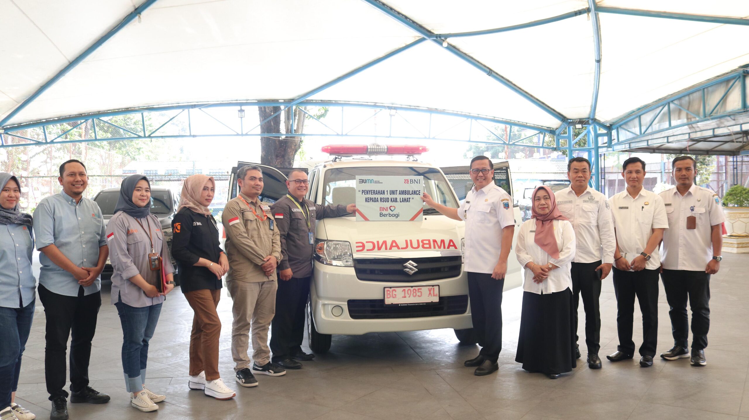BNI Cabang Lubuklinggau Salurkan Mobil Ambulance untuk RSUD Lahat