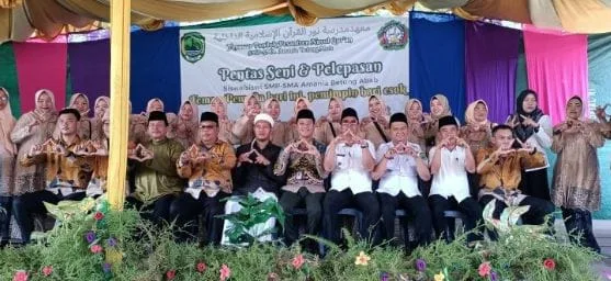Pemkab PALI Hadiri Pentas Seni dan Pelepasan Siswa SMP dan SMA Amanah Yayasan Pondok Pesantren Nurul Qur’an