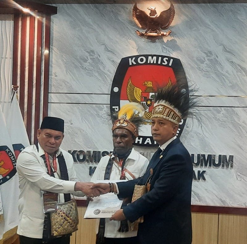 Berkas Pencalonan “SANTUN” KPU Fakfak Di Nyatakan Lengkap, Samaun:  Kami Segera Ke Manokwari Pemeriksaan Kesehatan