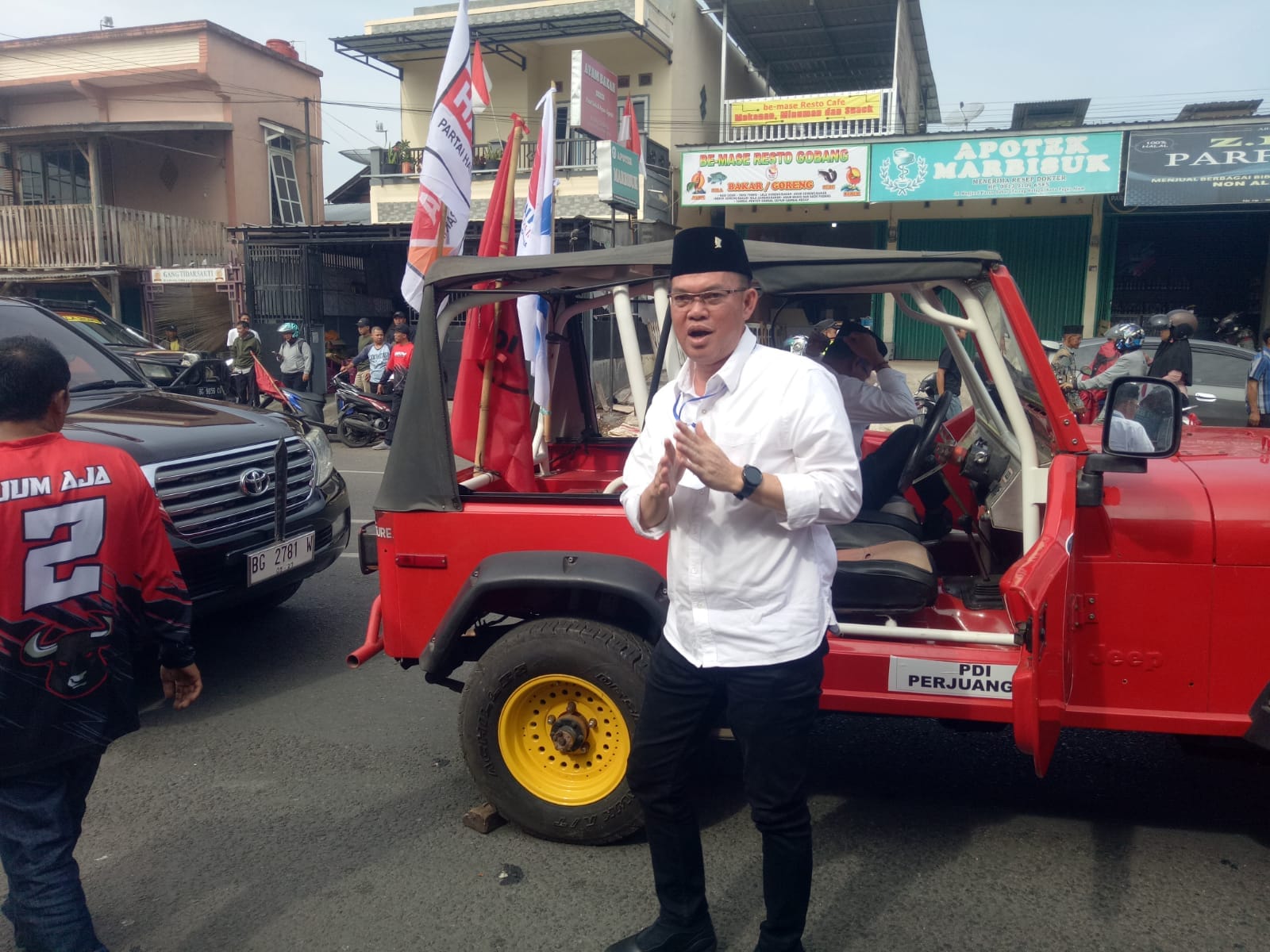 Bersama Ribuan Massa, Alpian Maskoni – Alfikriayansah Daftar ke KPU Pagaralam