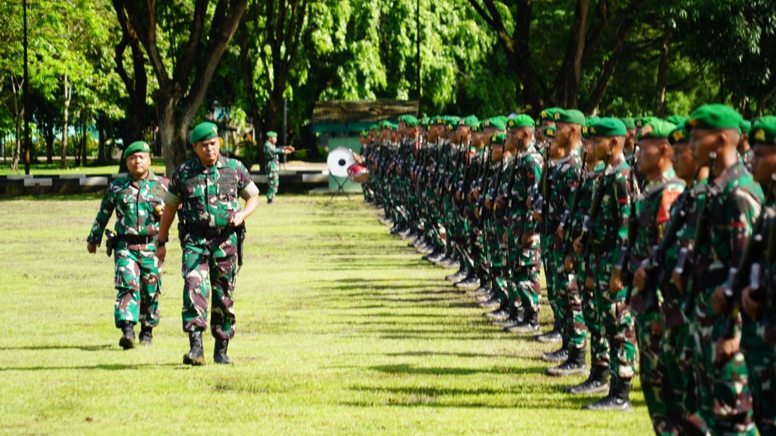Upacara Pelepasan Purna Tugas Satgas Pamtas RI-PNG Yonif 407/PK di Papua Barat, Dipimpin Kolonel Inf Aswin Kartawijaya