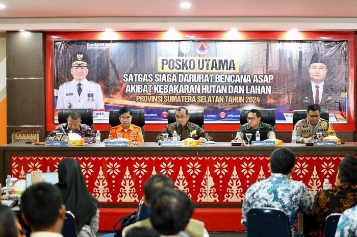 Sekda Sumsel Edward Candra Ajak Satgas Karhutla Tingkatkan Kewaspadaan Antisipasi Terjadinya Karhutla