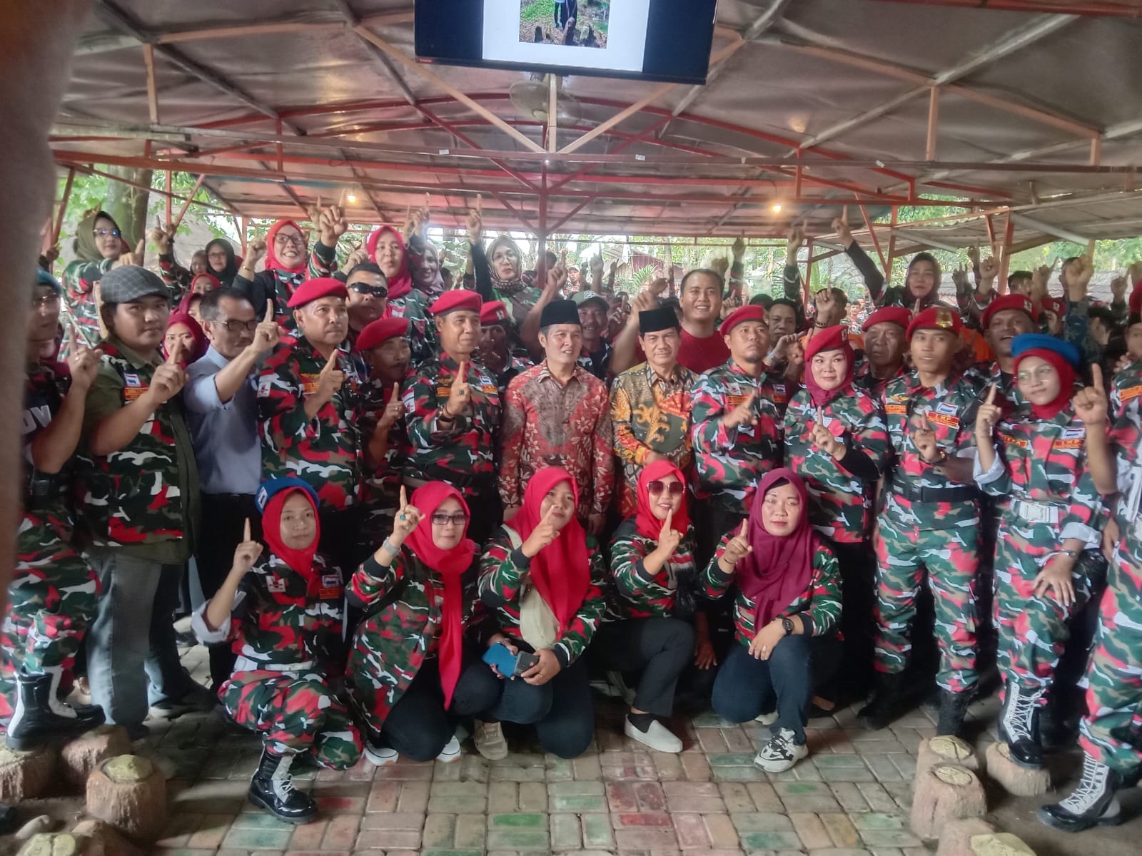 Silaturahmi Akbar dan Pengukuhan LMP Macab Lahat ke-24, Yulius Maulana Ajak Anggota Kawal Pilkada 2024