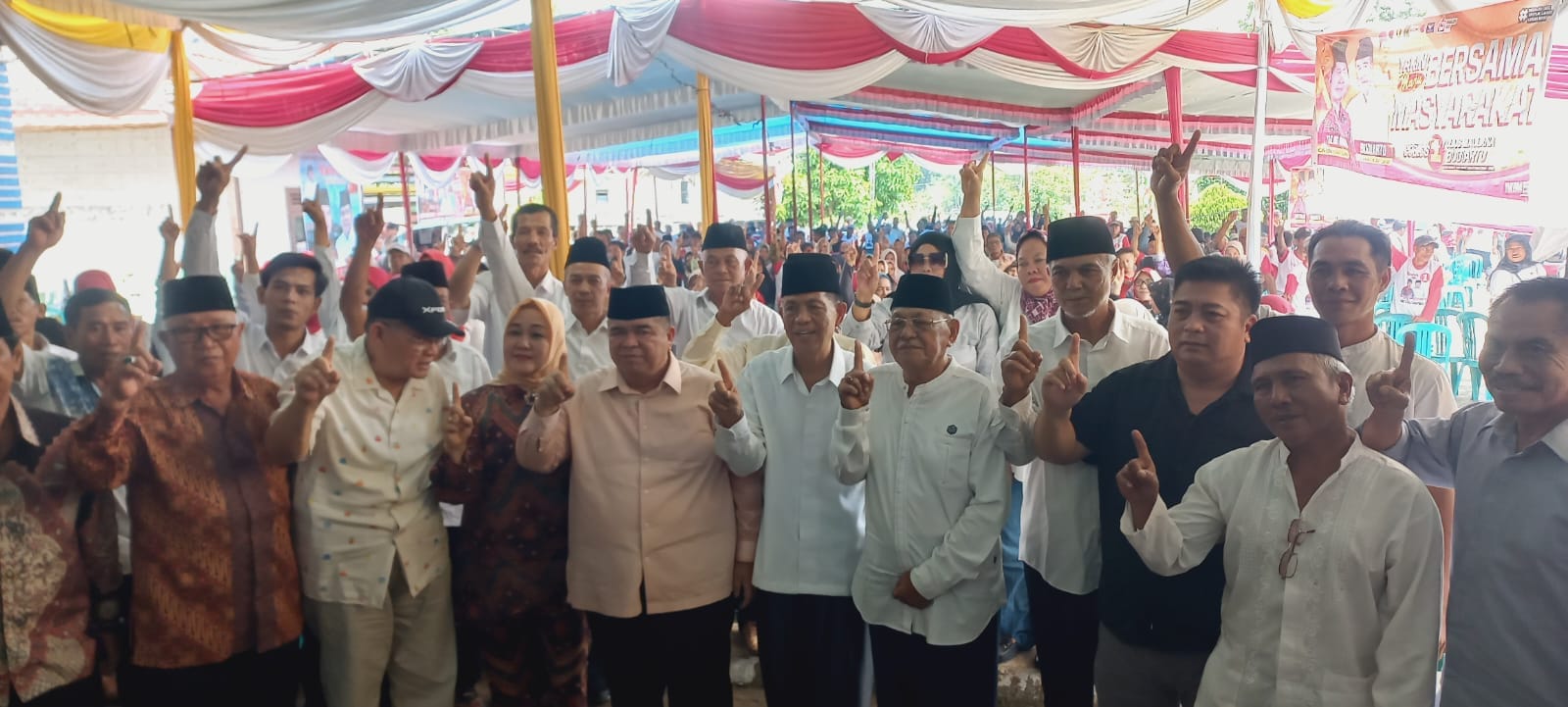 Silaturahmi Paslon Bupati dan Wakil Bupati Lahat, Yulius Maulana dan Budiarto Marsul Diterima Antusias Masyarakat Muara Payang