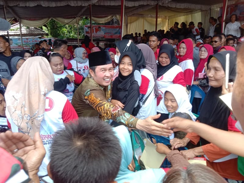 Pasangan YMBM Melantik Tim Pemenangan di Desa Bunga Mas