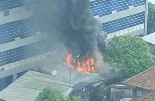 Kebakaran di Lokasi Pembangunan Water Tank PLN UID S2JB Palembang Berhasil Ditangani Tanpa Korban