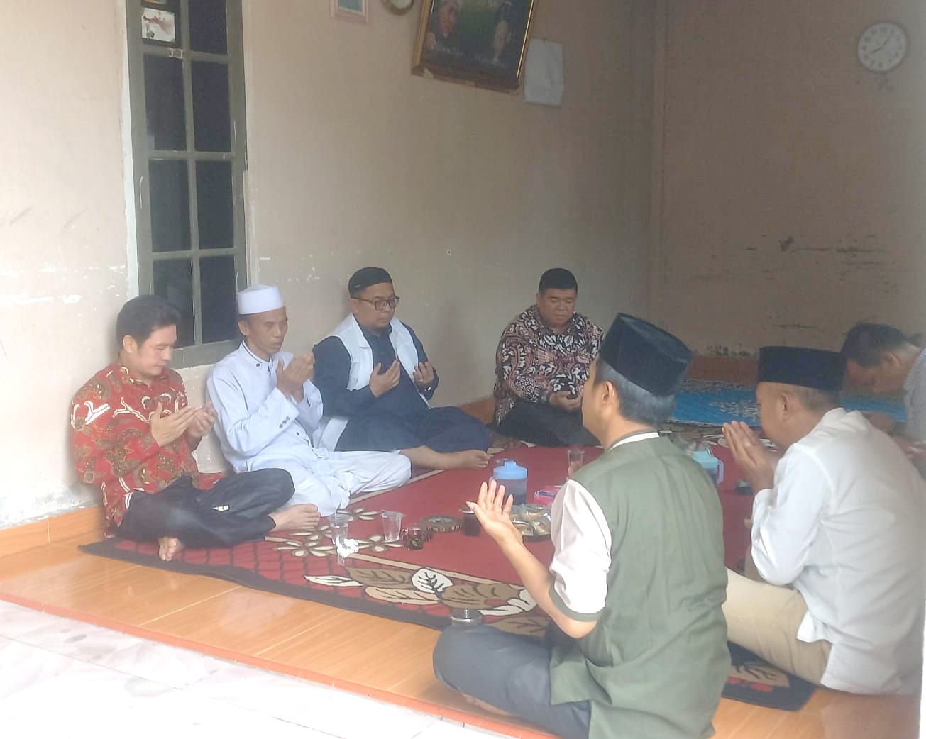 Ditengah Kesibukannya, Pasangan Calon Bupati dan Wakil Bupati Lahat YM-BM Bersilaturahmi ke Pondok Pesantren Fathul’ Ulum