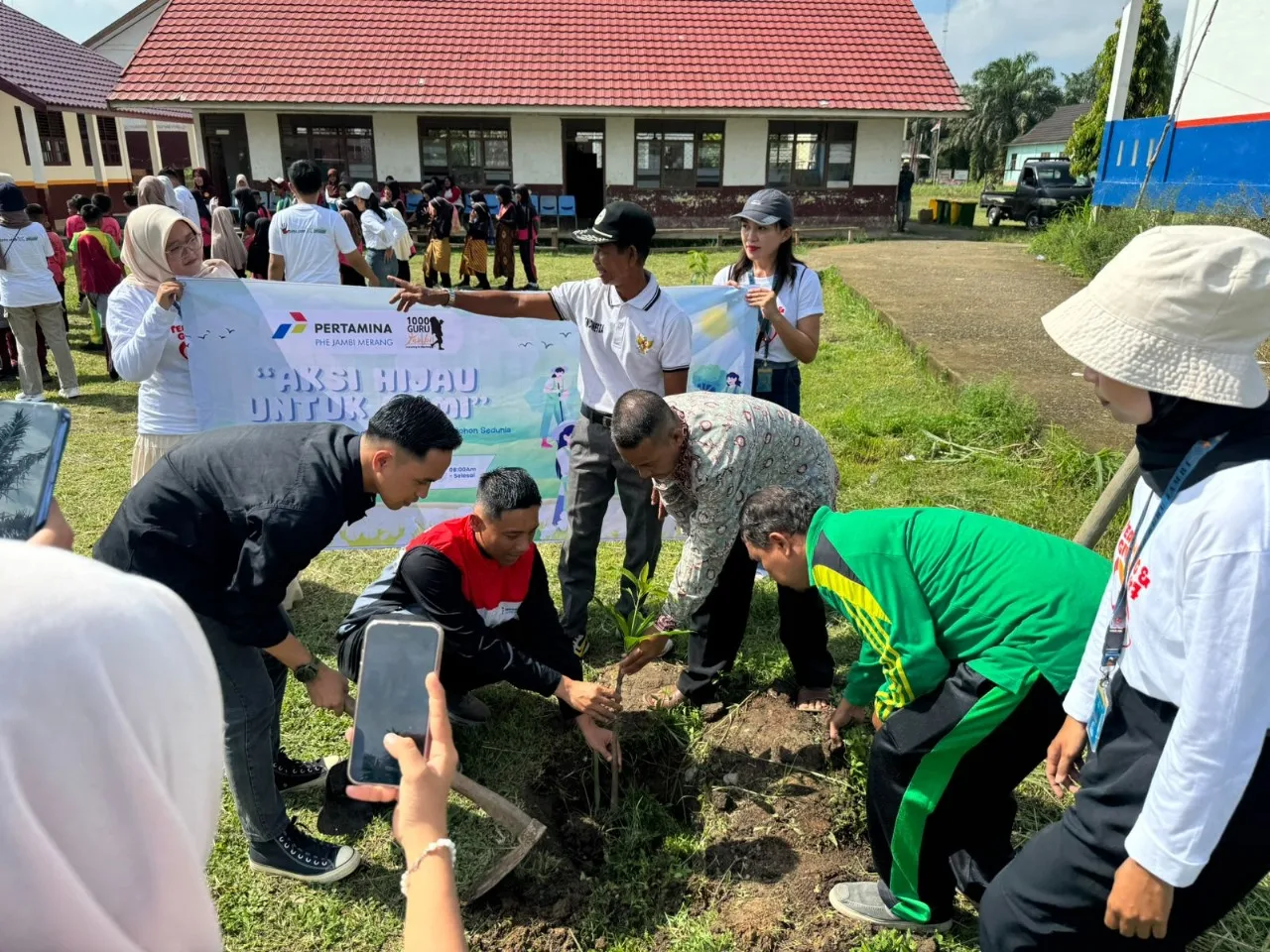 Sekolah Cinta Bumi dan Agrowisata Mangga, Komitmen PHE Jambi Merang terhadap SDGs