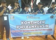 Ketua PWI Banyuasin Berikan Bonus Atlet Porwada Berprestasi