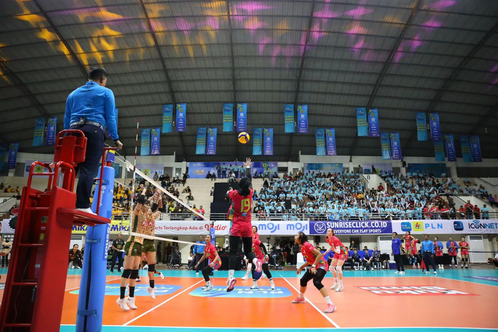 Jakarta Electric PLN Sukses Jadi Tuan Rumah dan Raih Kemenangan di PLN Mobile Proliga 2025 Seri Malang