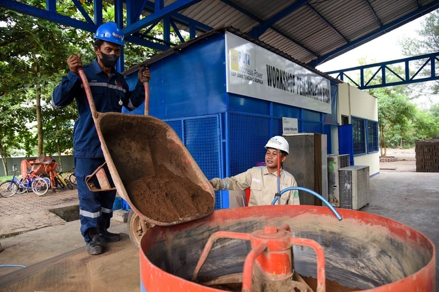 Dari Limbah Jadi Berkah, PLN Ubah 3,4 Juta Ton FABA Jadi Infrastruktur Bermanfaat