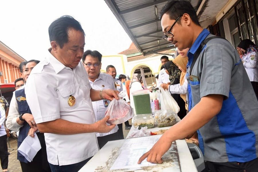 Plt Gubernur Cik Ujang Pantau Ketersediaan Bahan Pokok di Palembang