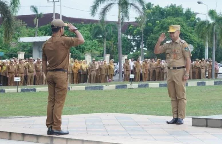 Pj Sekda Prabumulih Pimpin Apel Mingguan, Tekankan Kesiapsiagaan Hadapi Musim Hujan