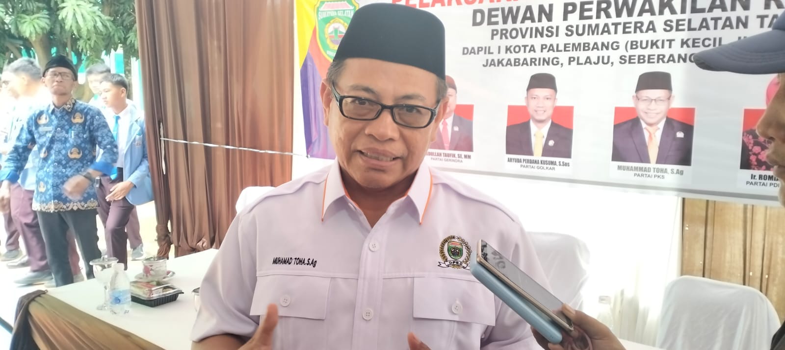 Siswa SMAN 8 Palembang Usulkan Pembangunan Gedung Olahraga di Reses DPRD Sumsel