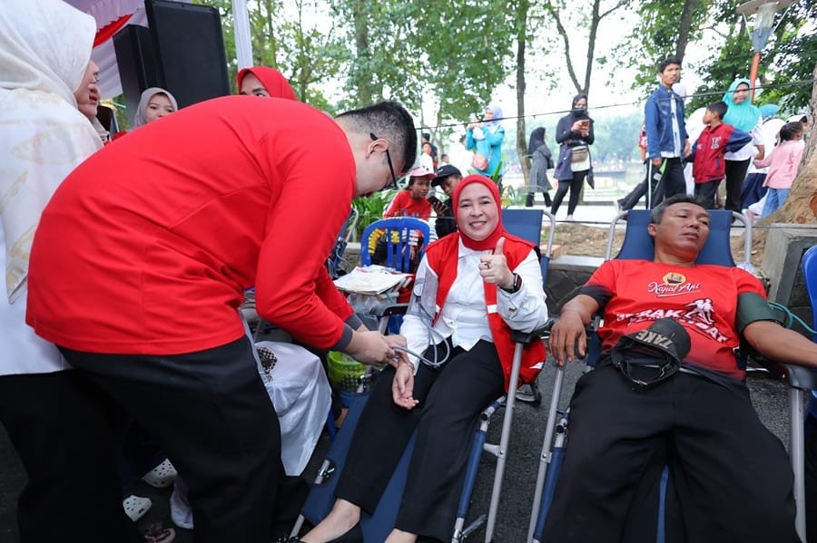 Setetes Darah, Sejuta Harapan! Donor di Kambang Iwak Tetap Ramai Meski Diguyur Hujan