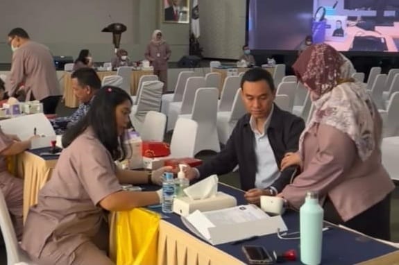 Bupati OKI Terpilih Muchendi Jalani Cek Kesehatan: Siap Dilantik dan Ikuti Retreat
