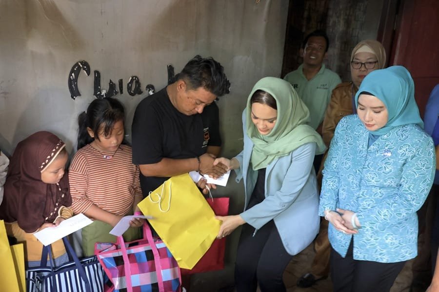 Ketua TP PKK Palembang Turun Langsung ke Lokasi Kebakaran, Serukan Kesadaran Listrik