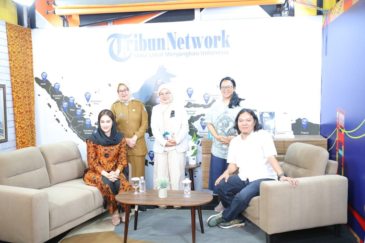 Putri Azizah Prima Salam Ungkap Kunci Harmoni Rumah Tangga di Tengah Kesibukan