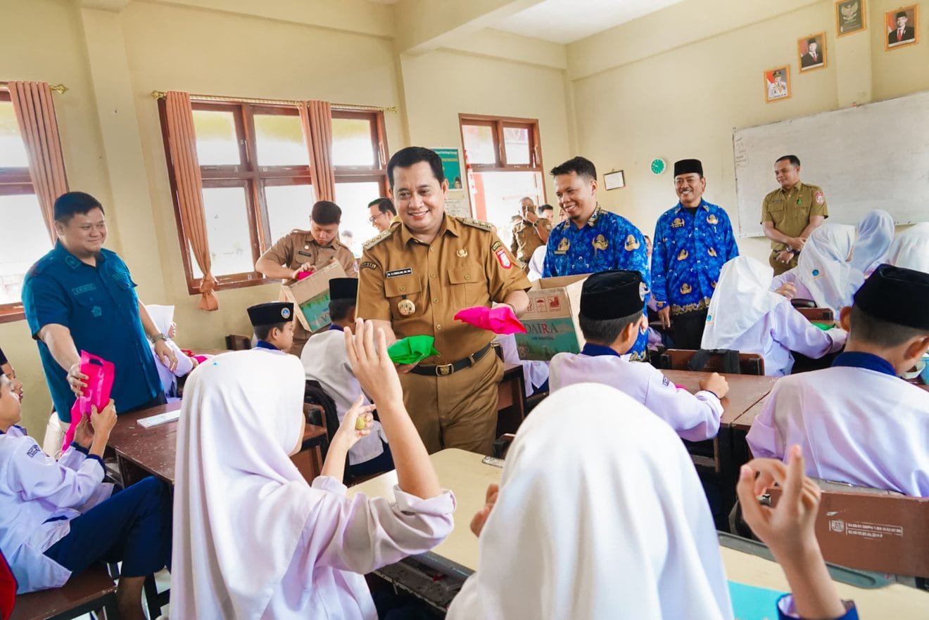 Bupati Banyuasin Launching MBG di Tengah Ramadhan, Takjil Bergizi untuk 3.381 Anak Sekolah