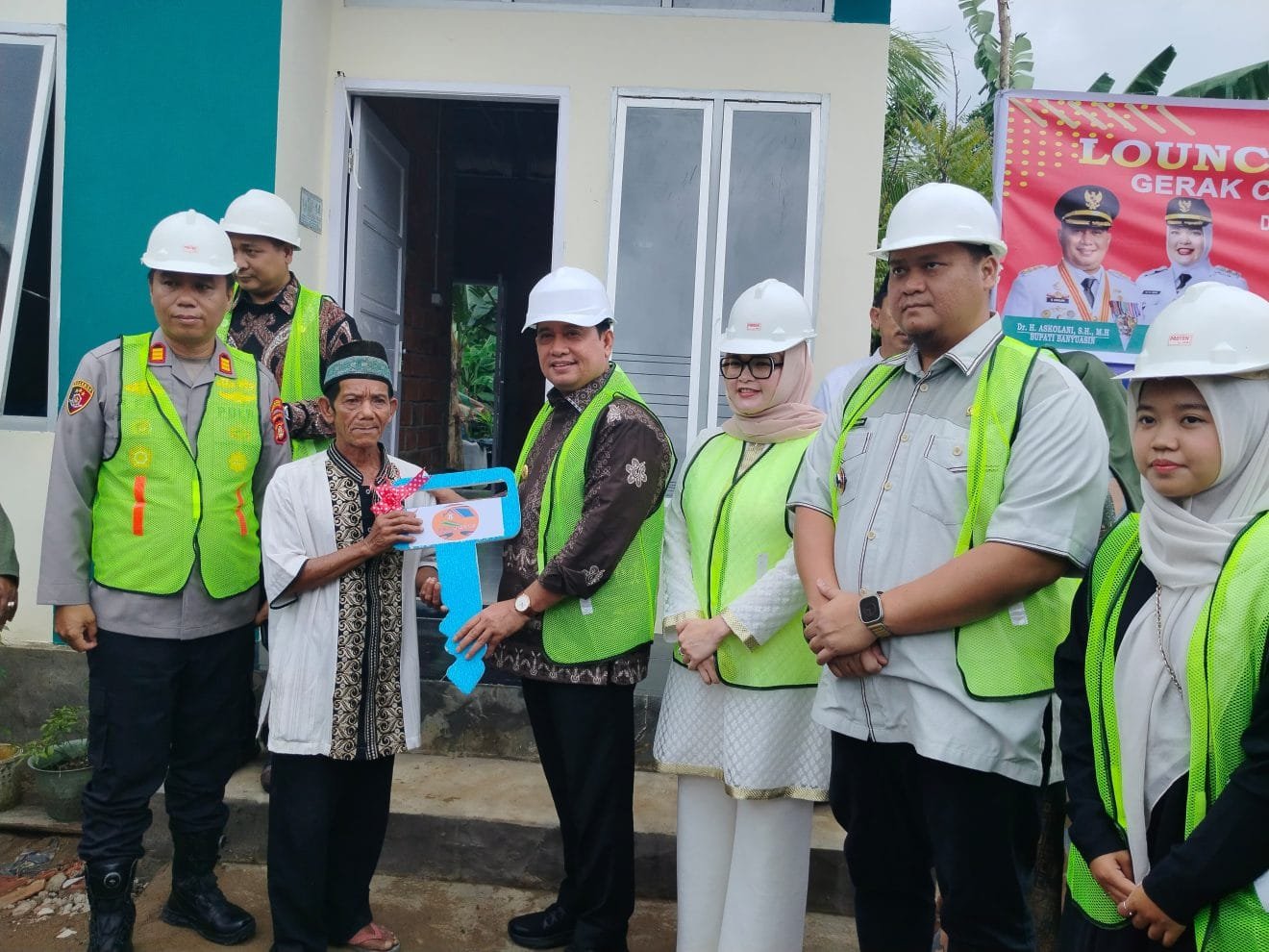 Bupati Banyuasin Launching Program PROAKTIF, Bedah Rumah & Bantu Usaha Warga Sungai Pinang