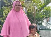 Orang Tua Mahasiswa Baru Asal Fakfak Terharu Dengan Pelayanan Kampus Unimuda Sorong, Ucapan Terima Kasih Ke Hi. Saleh Siknun