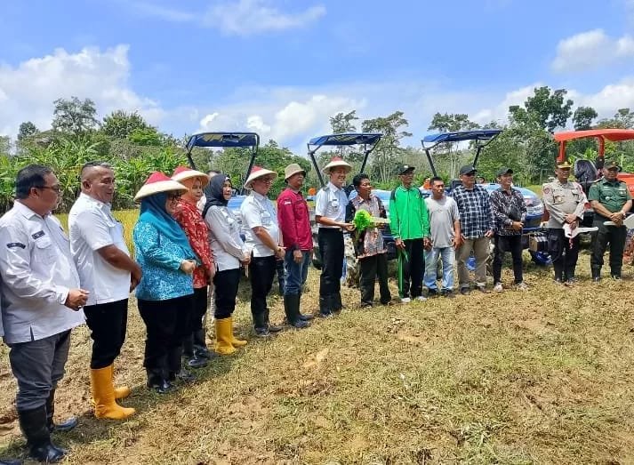 Bupati PALI Beli Beras Langsung dari Petani, TPP ASN Akan Diberikan dalam Bentuk Beras