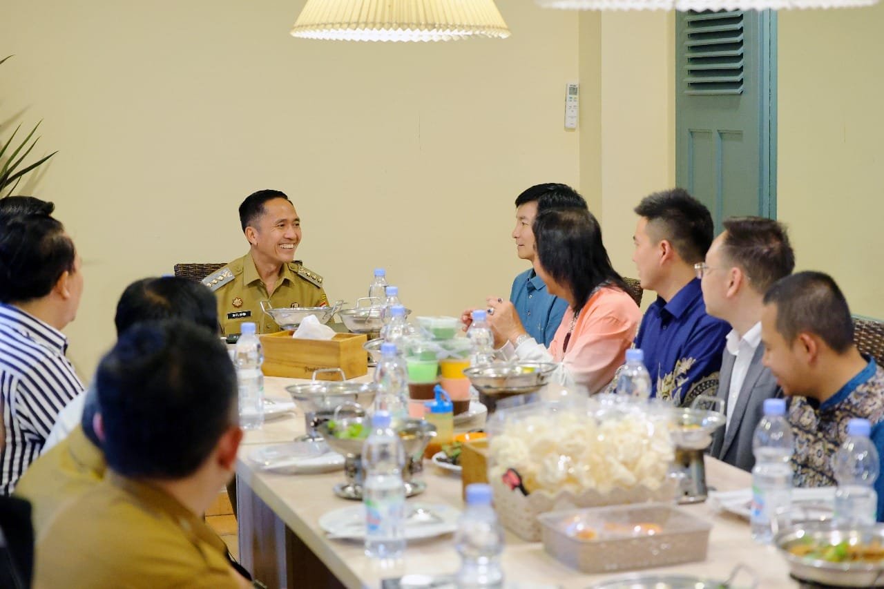 Wali Kota Ratu Dewa Sambut Investor China, Bahas Smart City, Banjir, dan Wisata Sungai Musi