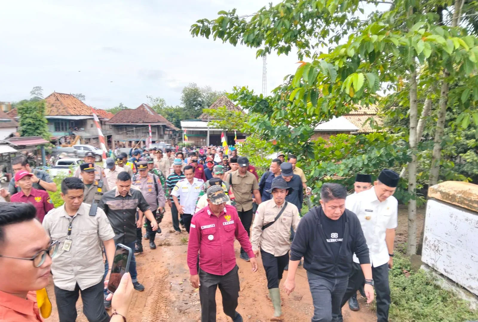 Gubernur Sumsel Tinjau Proyek Strategis Jalan dan Jembatan Sungai Lematang