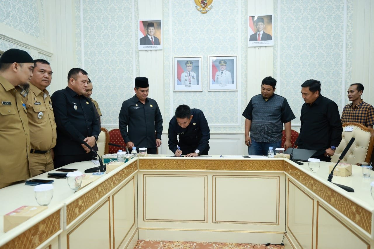 Palembang Tata Kabel Optik Semrawut, Wajah Kota Makin Rapi