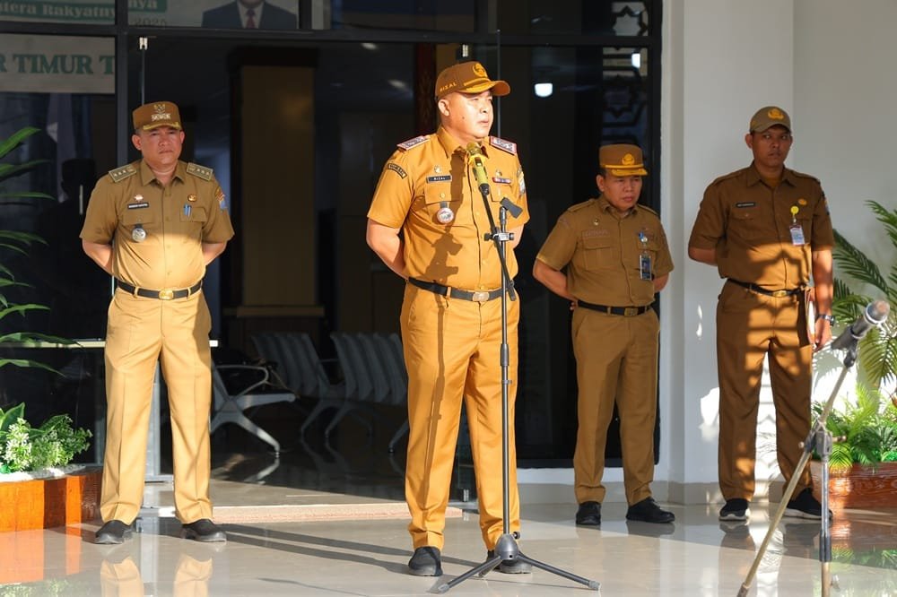 Sekda Palembang Tinjau Kedisiplinan ASN Lewat Apel Keliling di Ilir Timur III